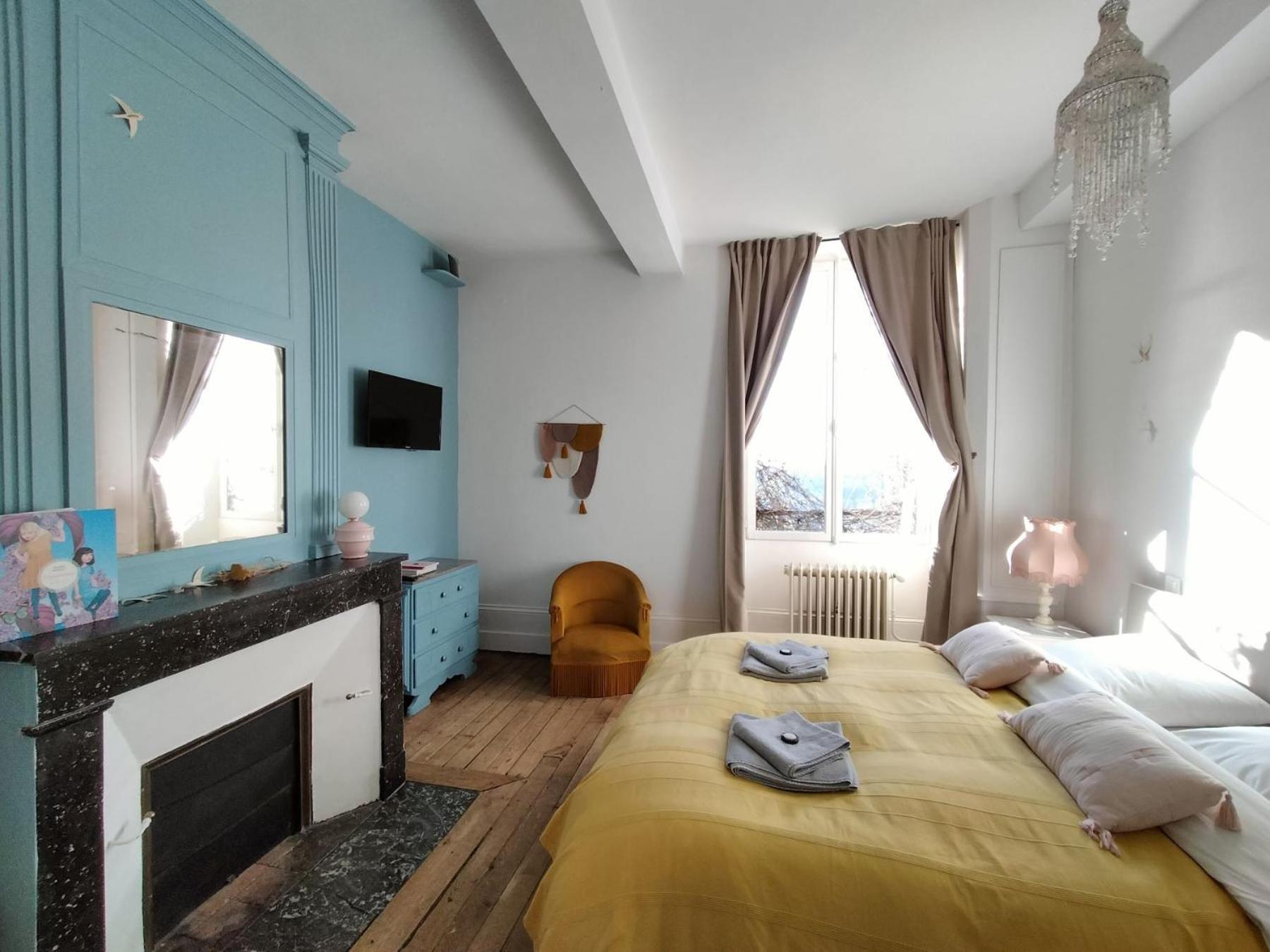 Maison Seraphine - Guest House - Bed And Breakfast Лан Экстерьер фото